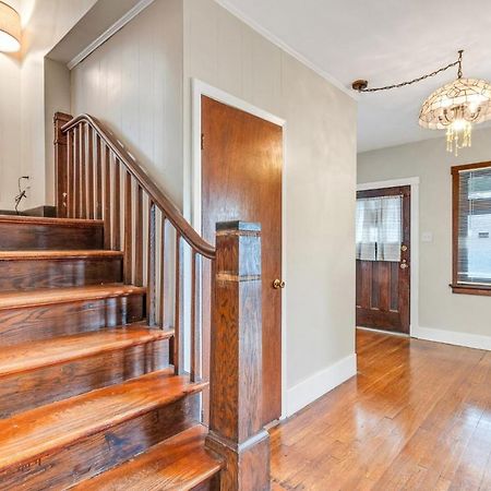 "New Listing" Spacious 3 Bedroom Large Home Close To Downtown, Oakland, & East Liberty! Home Pittsburgh Exterior photo